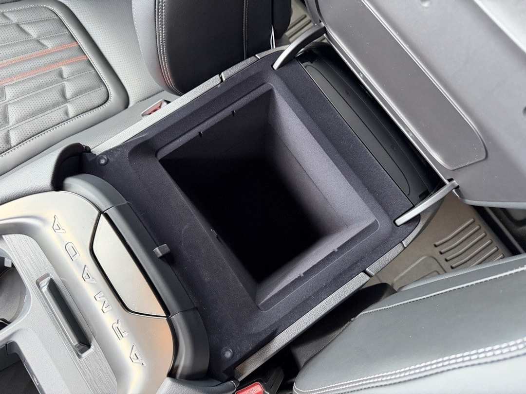 2026 Nissan Armada PRO4X - Image 26