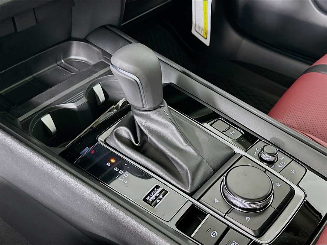 2026 MAZDA Cx-50 Premium - Image 17