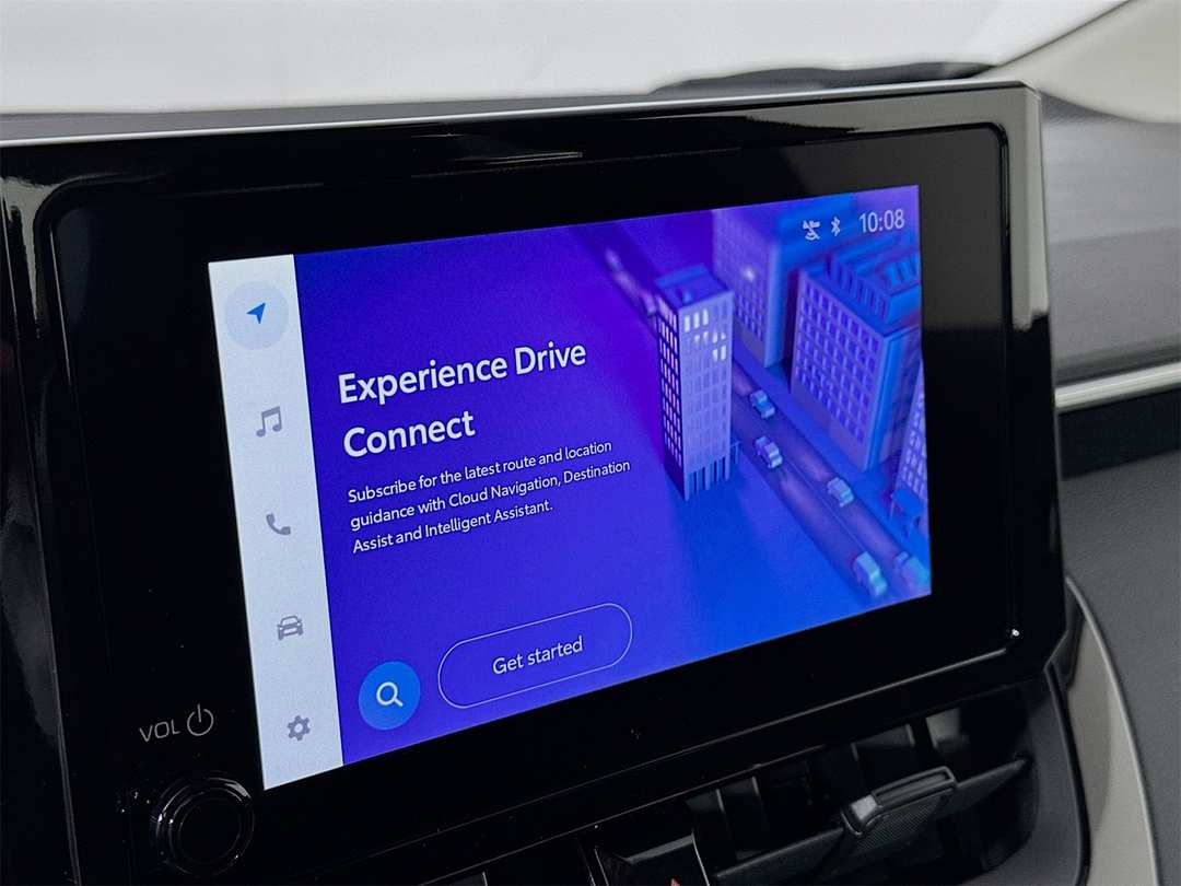 2026 Toyota Corolla LE - Image 13