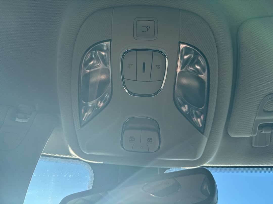 2022 Jeep Compass Trailhawk - Image 22