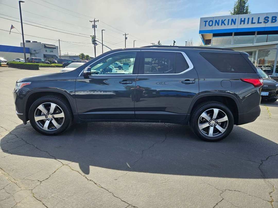 2019 Chevrolet Traverse 3LT - Image 3