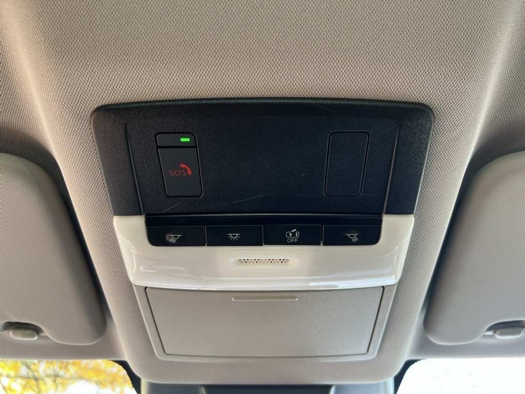 2023 Nissan Rogue SV - Image 25