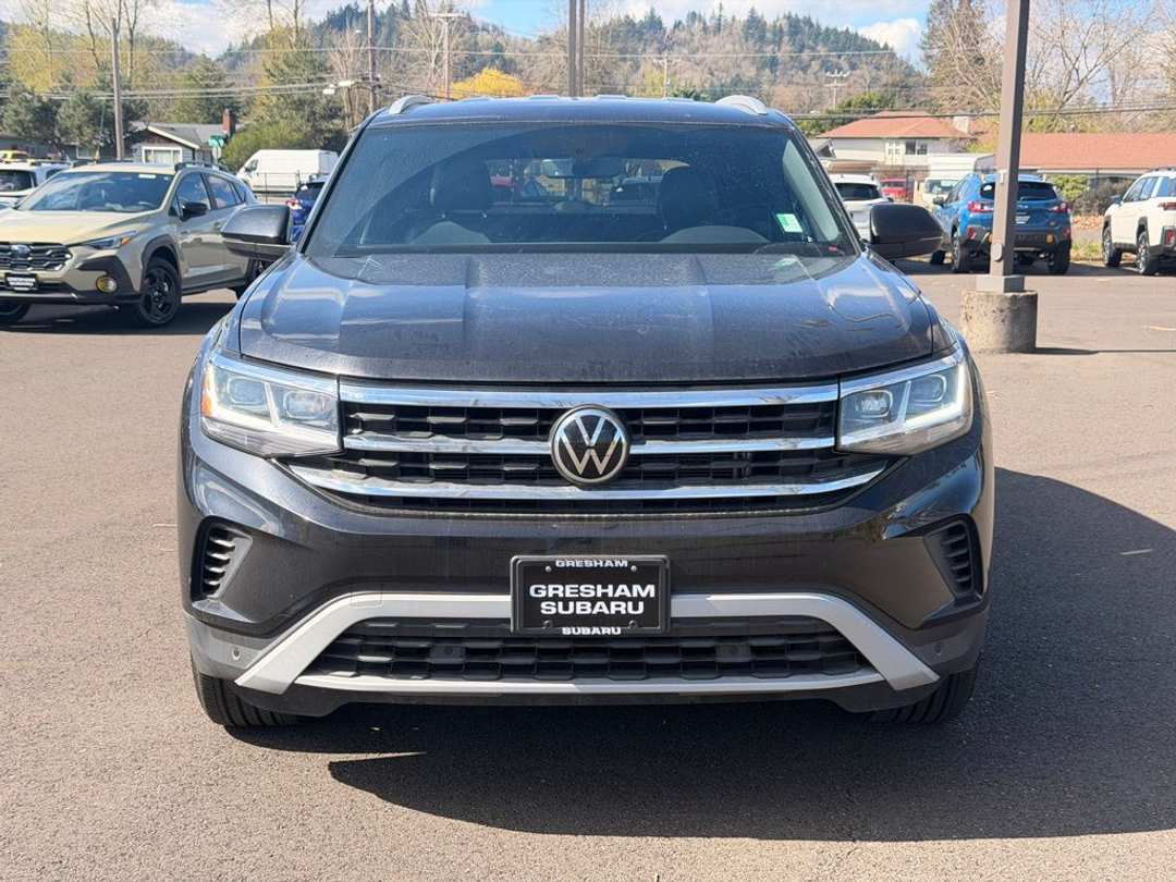 2022 Volkswagen Atlas Cross Sport 3.6L V6 SE w/Technology - Image 2