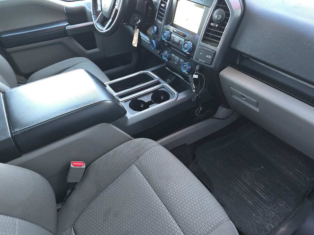 2017 Ford F-150 XLT - Image 14