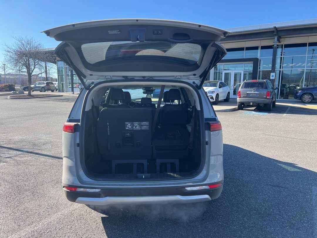 2024 Kia Carnival EX - Image 14