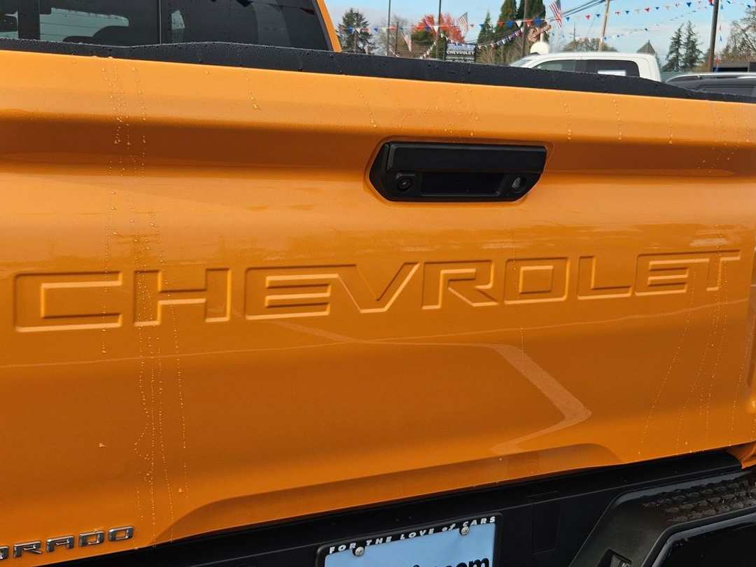 2026 Chevrolet Colorado Z71 - Image 32