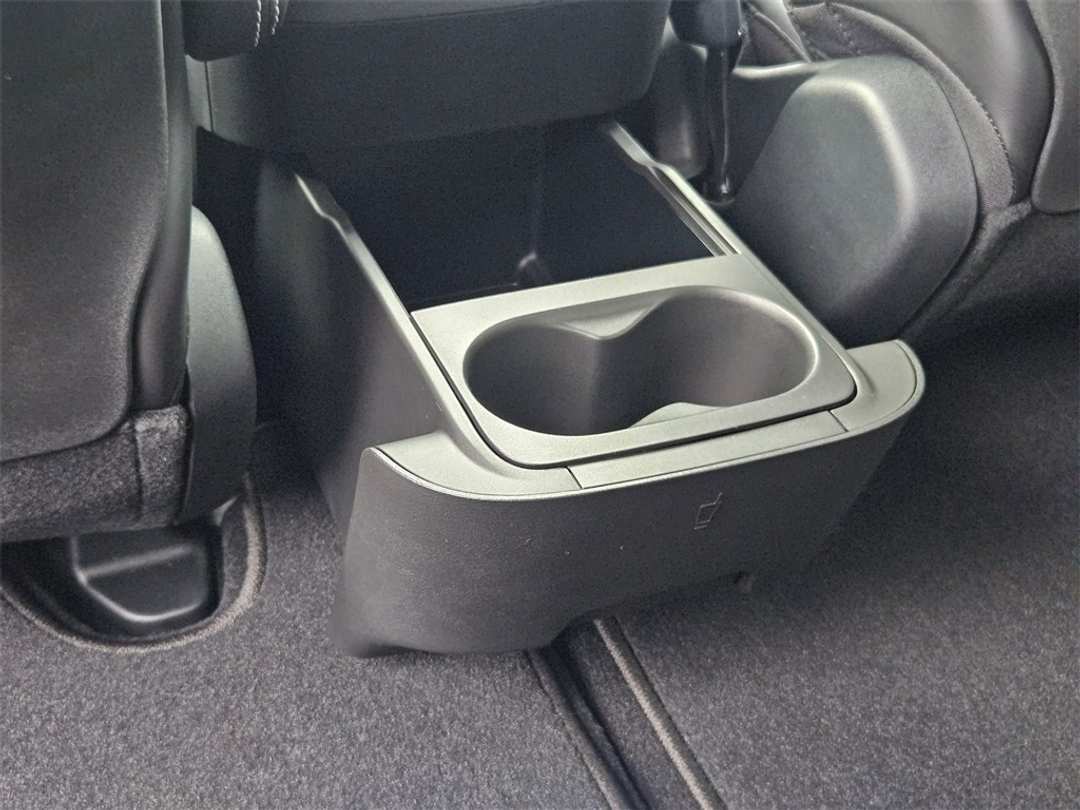 2026 Chrysler Pacifica Select - Image 29