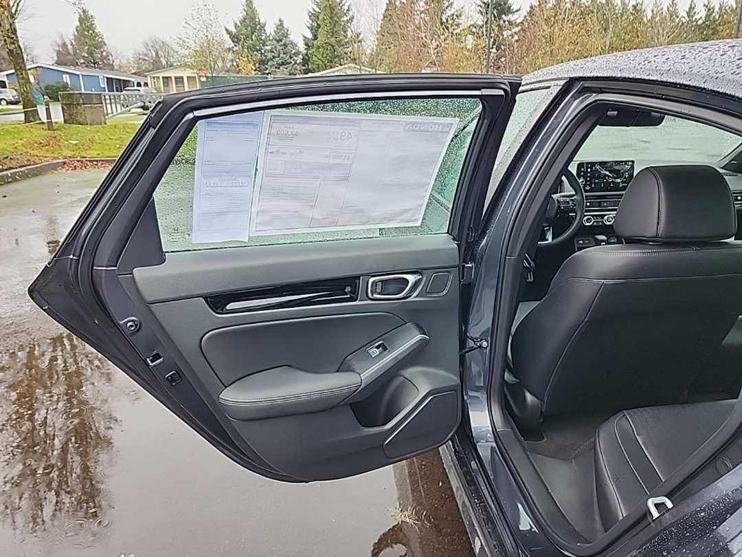 2026 Honda Civic Sport Touring - Image 22