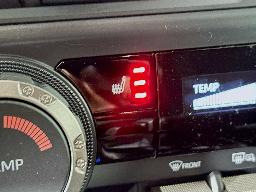 2025 Toyota Tacoma SR5 - Image 20