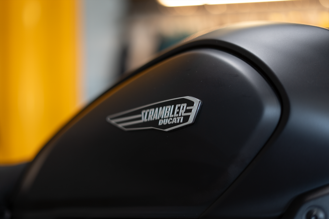 2025 Ducati Scrambler Icon Dark - Image 4