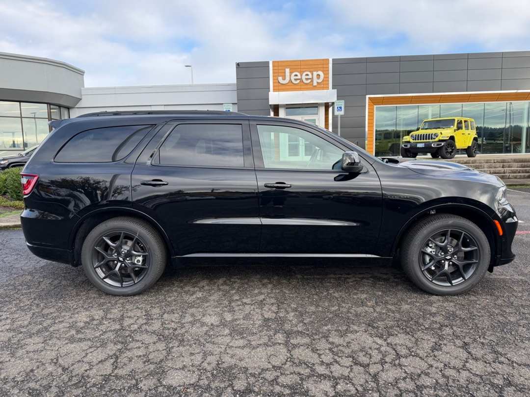 2026 Dodge Durango GT HEMI V8 - Image 9