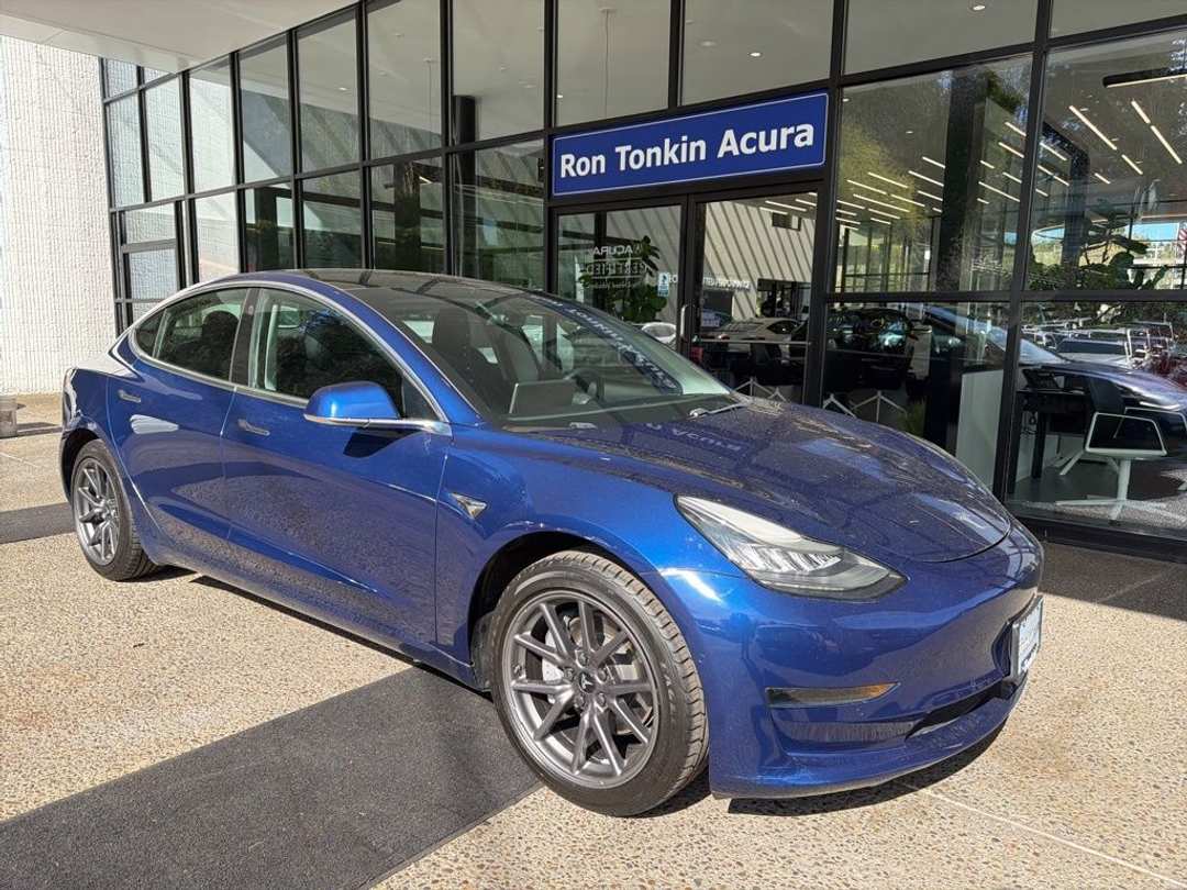 2019 Tesla Model 3 Standard Range Plus - Image 2