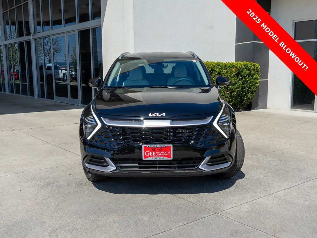 2025 Kia Sportage EX - Image 2