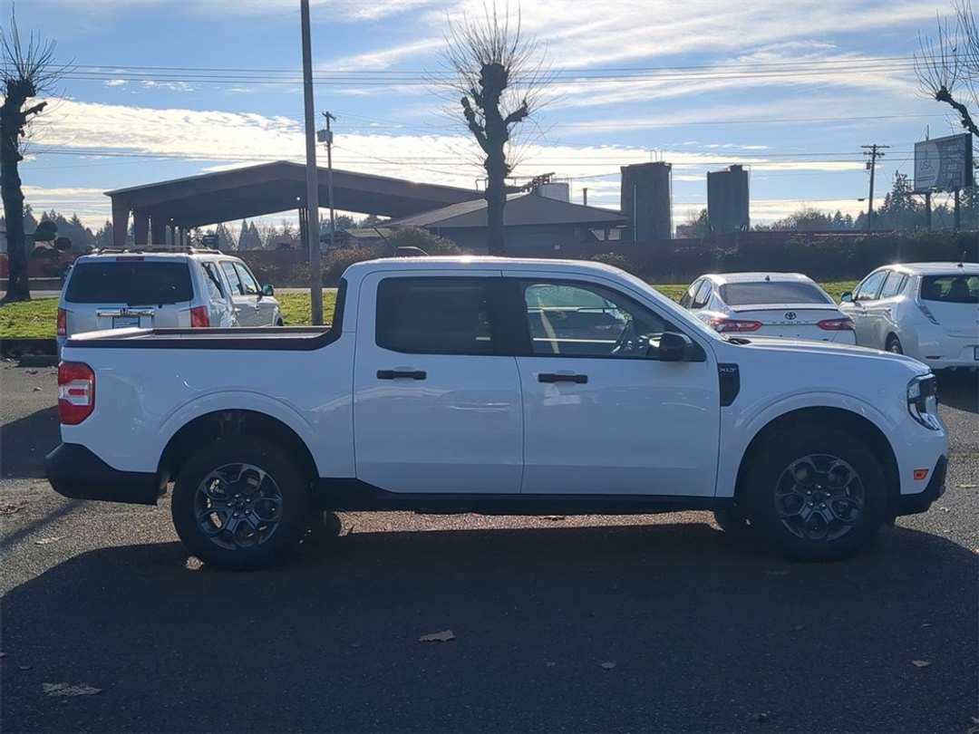 2025 Ford Maverick XLT - Image 6