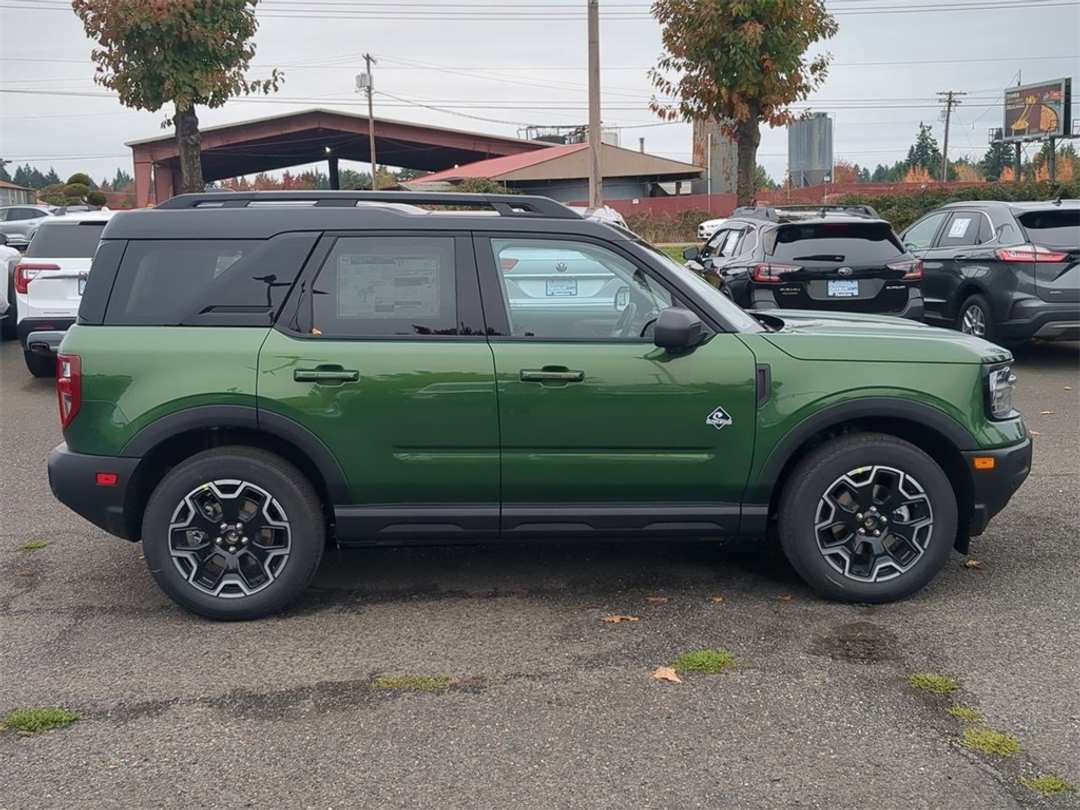 2025 Ford Bronco Sport Outer Banks - Image 6