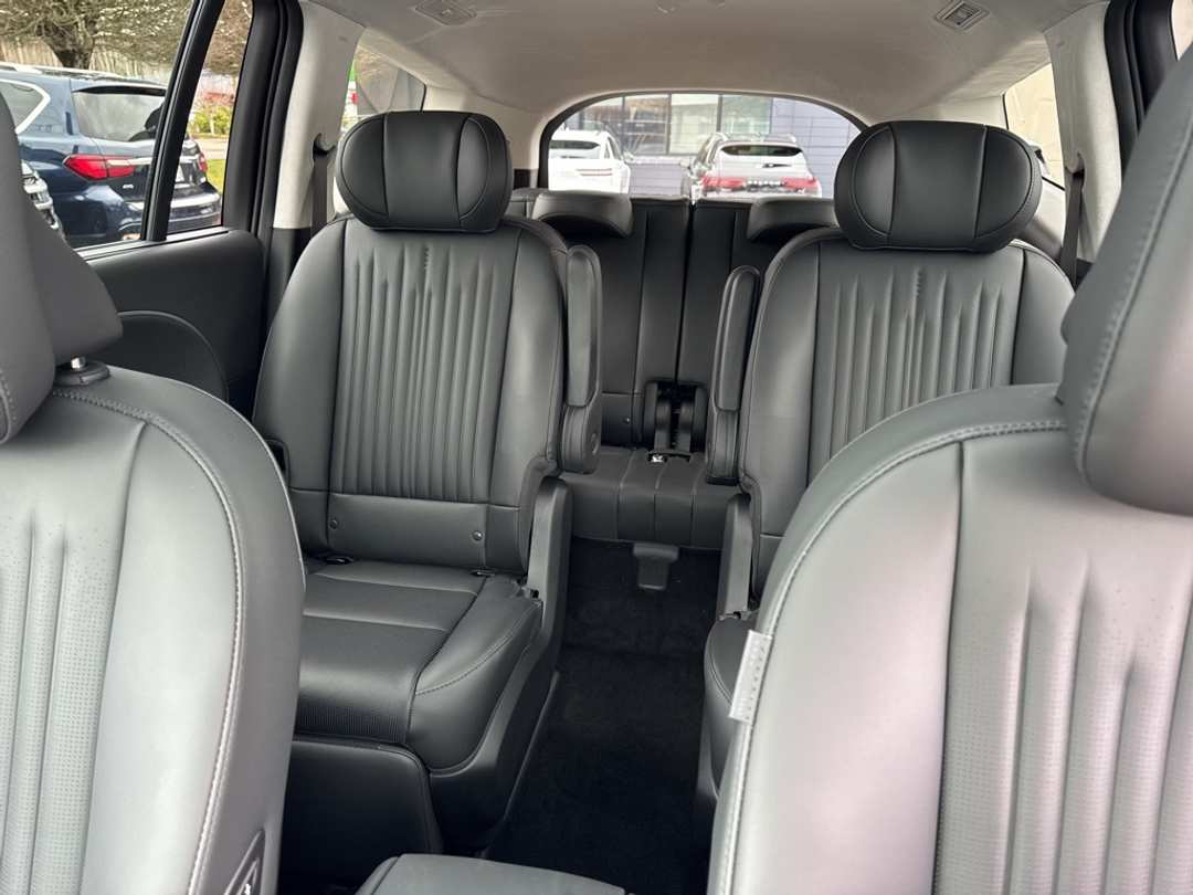 2026 Hyundai Ioniq 9 Performance Calligraphy - Image 34