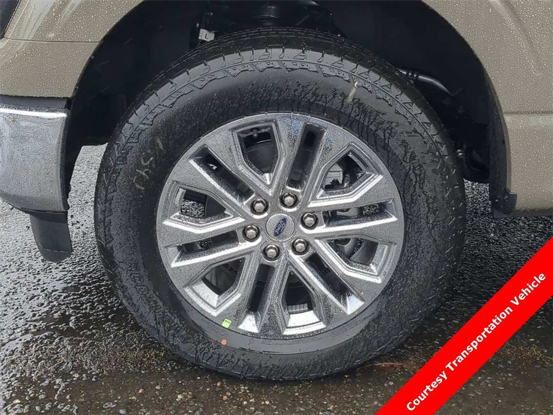 2025 Ford F-150 Lariat - Image 35