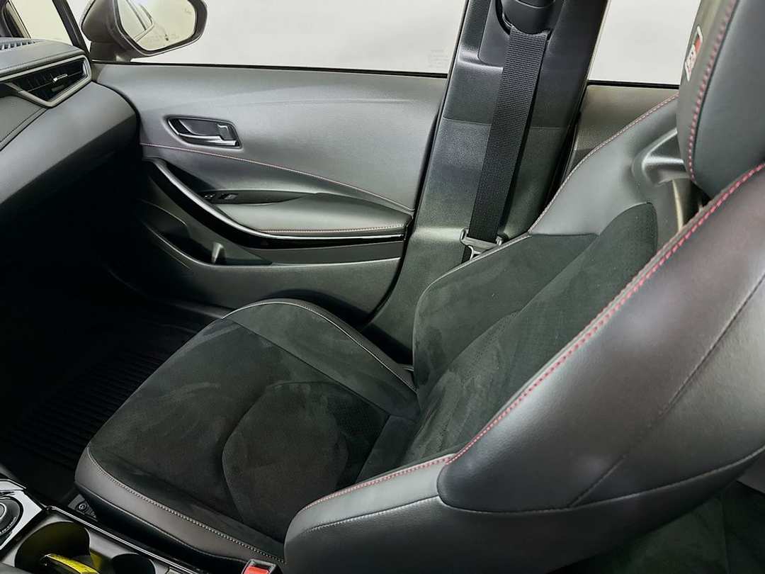 2025 Toyota Gr Corolla Premium - Image 25