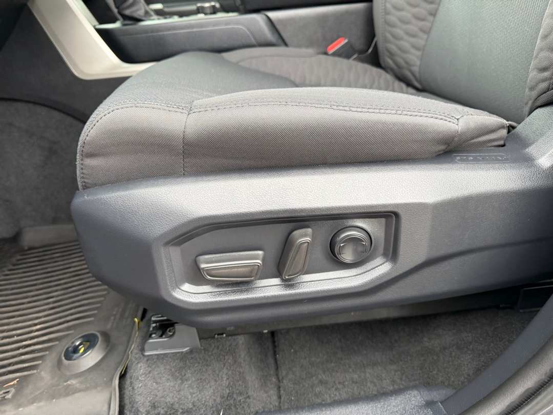 2025 Toyota Tundra SR5 - Image 14