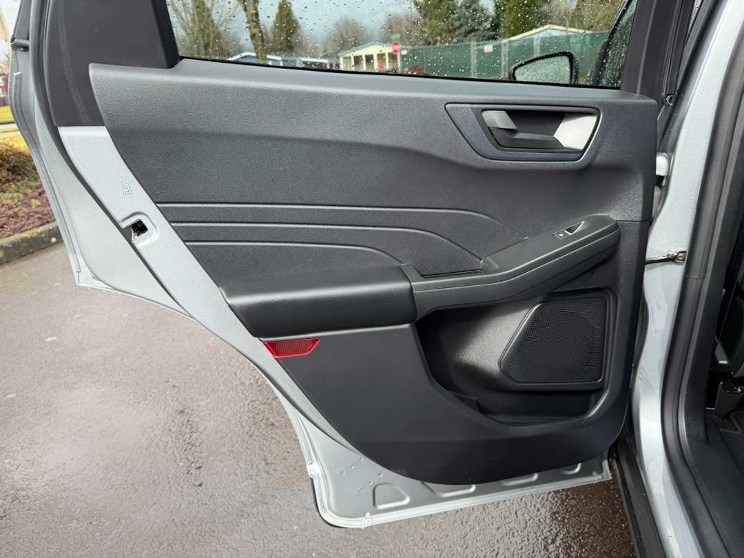 2022 Ford Escape SE - Image 31