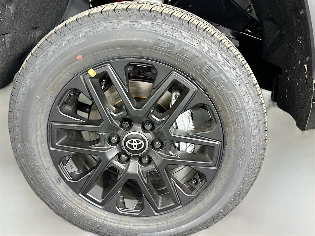 2026 Toyota Tundra Limited - Image 31