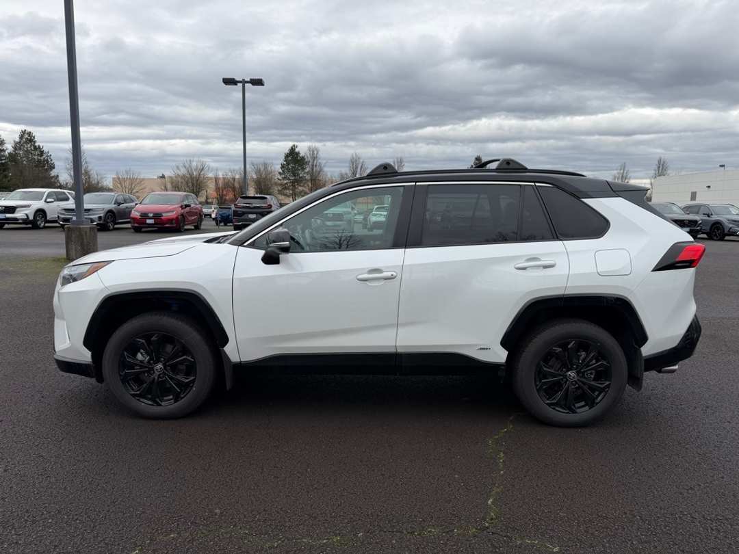 2023 Toyota Rav4 XSE - Image 5