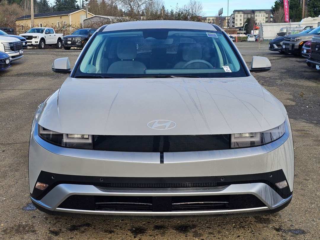 2026 Hyundai Ioniq 5 SE - Image 2