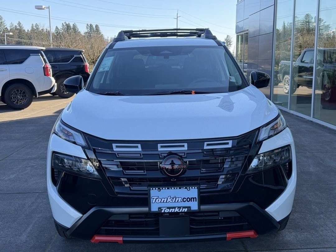 2026 Nissan Rogue Rock Creek - Image 3