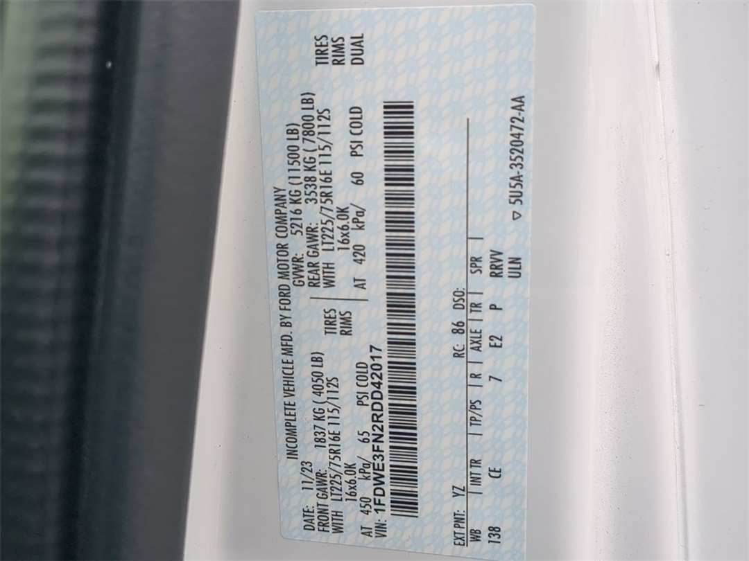 2024 Ford E-350sd Base - Image 28