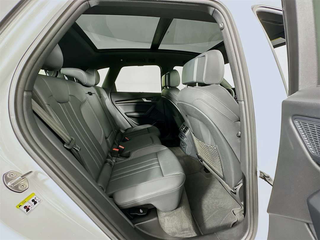 2023 Audi Sq5 Premium Plus - Image 28