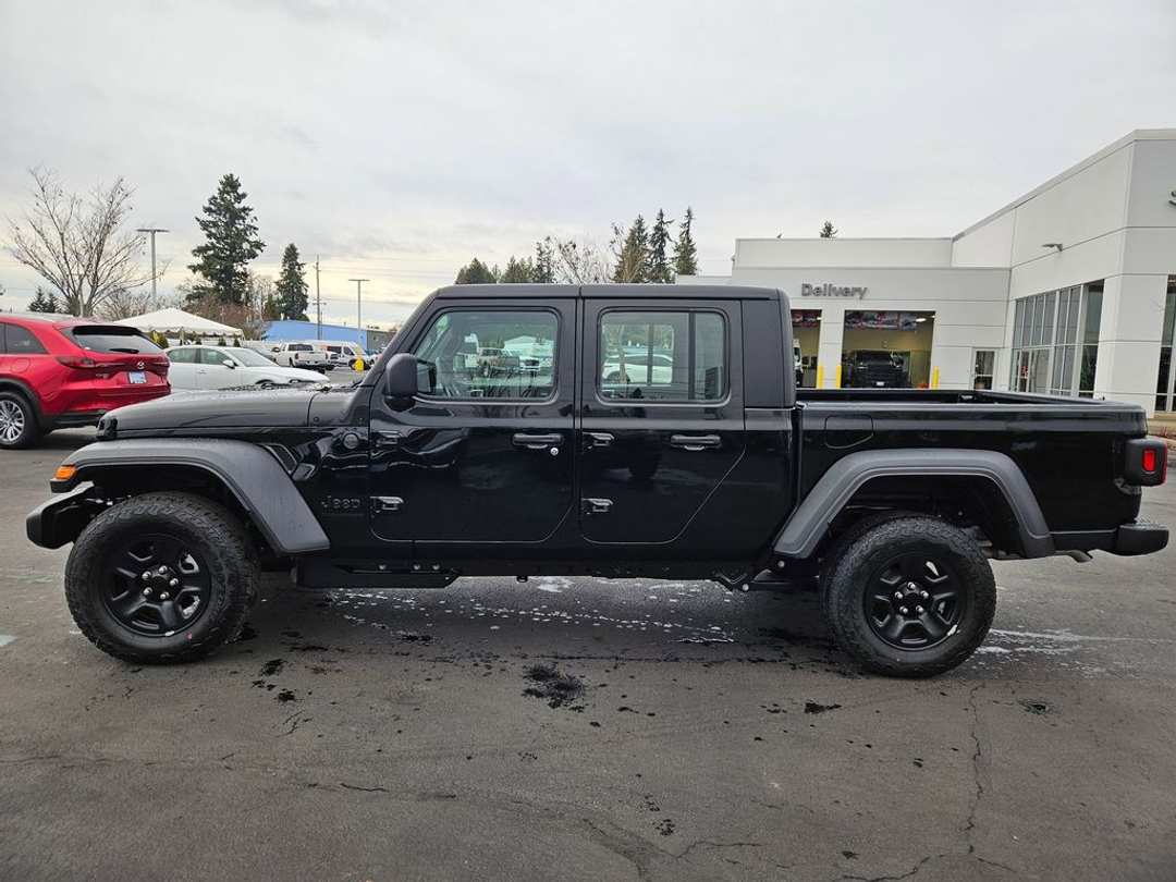 2026 Jeep Gladiator Sport - Image 3