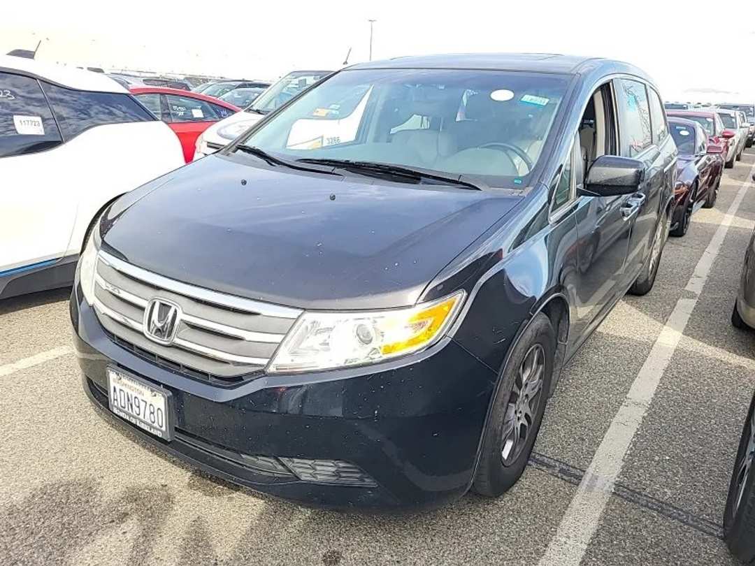 2011 Honda Odyssey EXL - Image 2