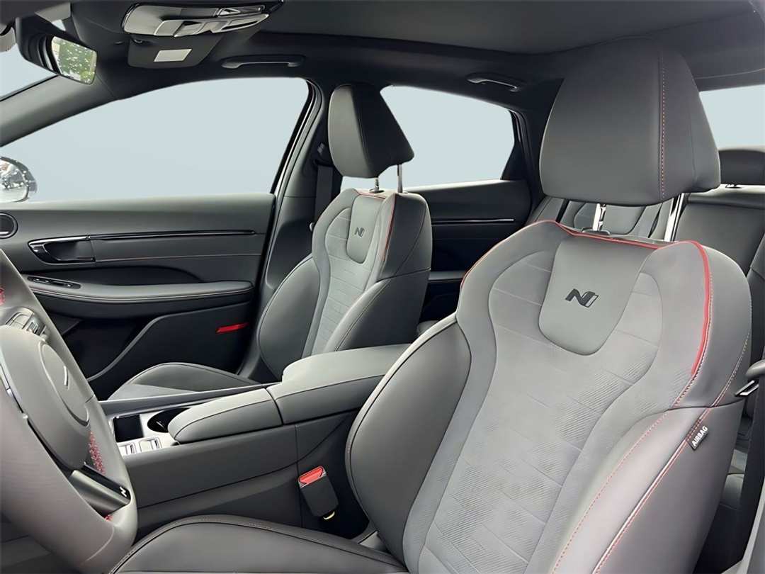 2025 Hyundai Sonata N Line - Image 14