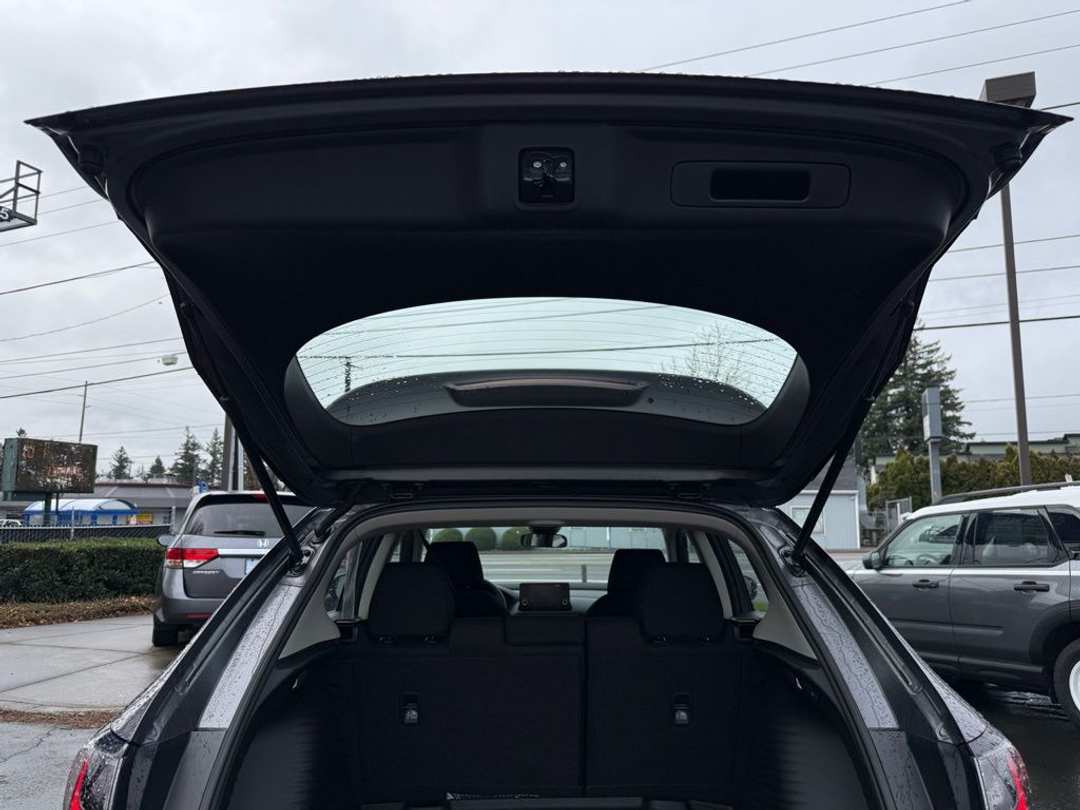 2025 Honda HR-V LX - Image 13