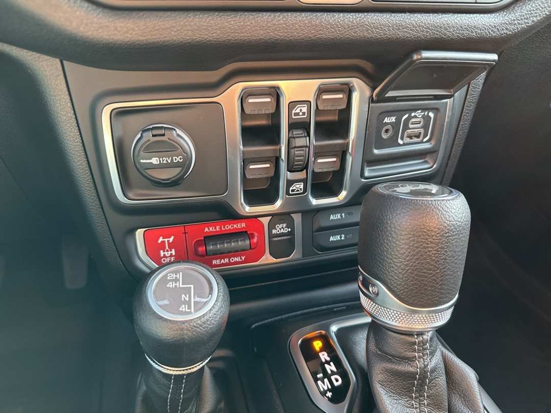 2026 Jeep Wrangler Willys - Image 18