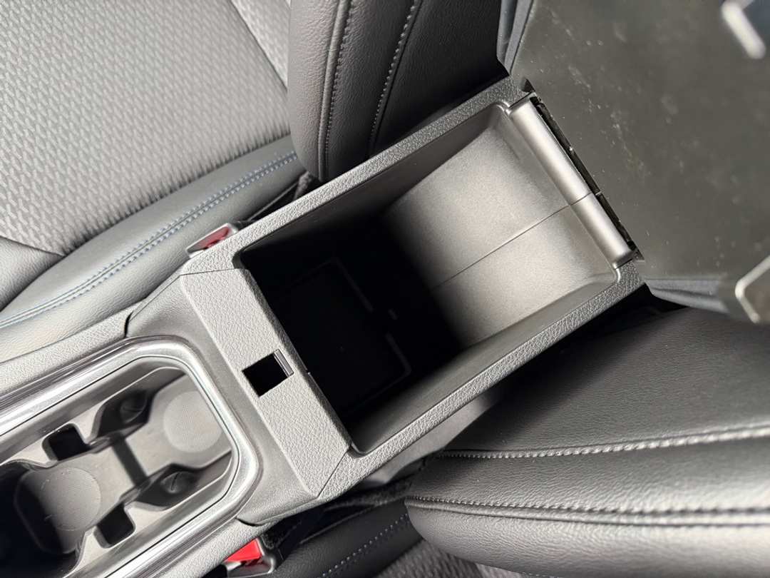 2026 Jeep Compass Latitude - Image 25