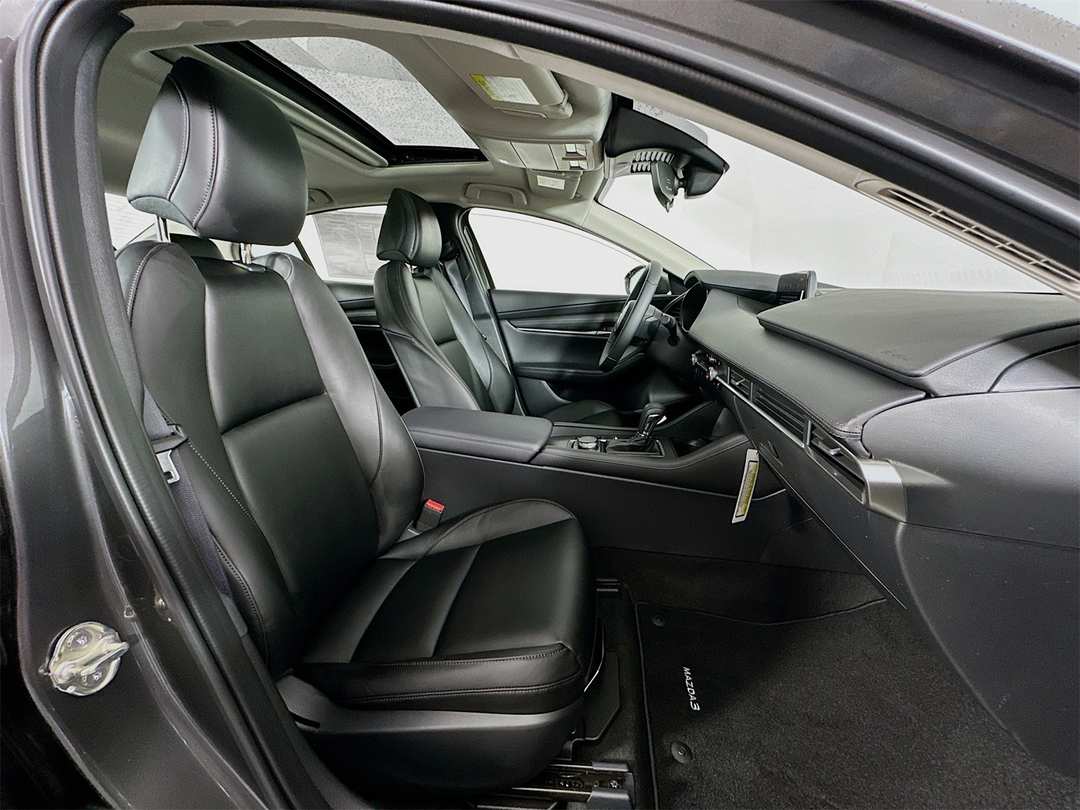 2026 MAZDA Mazda3 2.5 S Preferred - Image 28