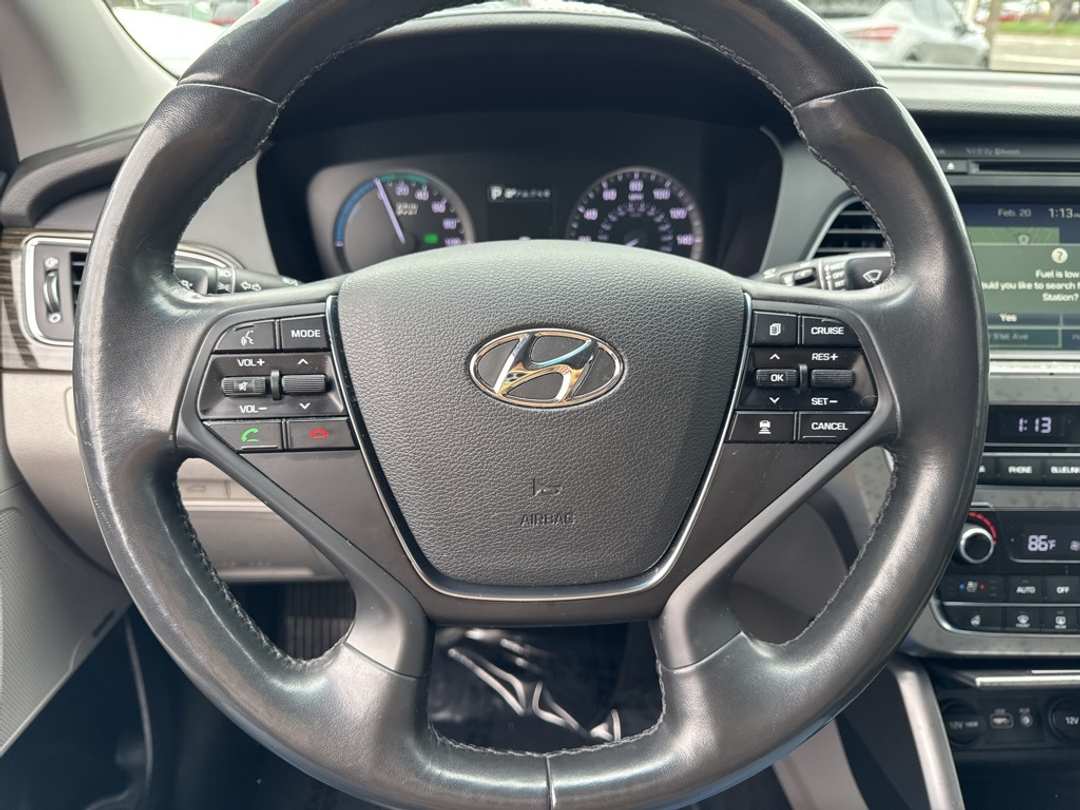 2016 Hyundai Sonata Limited - Image 22