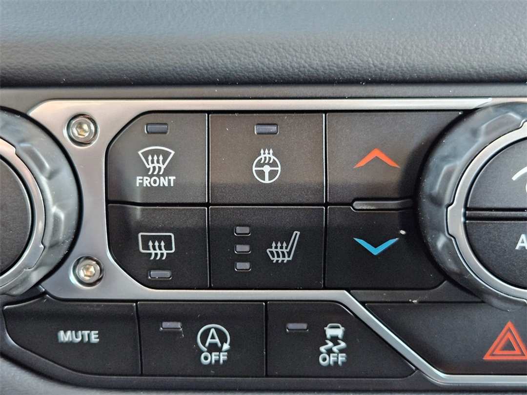 2025 Jeep Gladiator Rubicon - Image 24