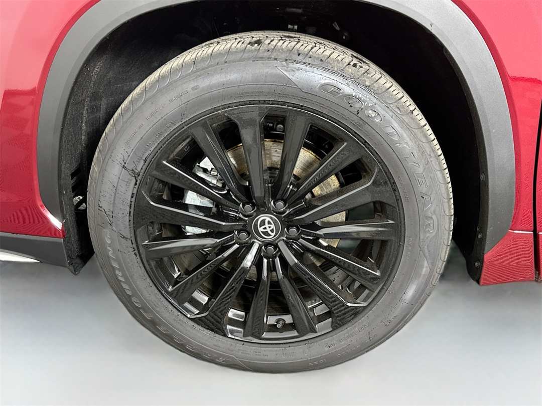 2026 Toyota Highlander XSE - Image 34