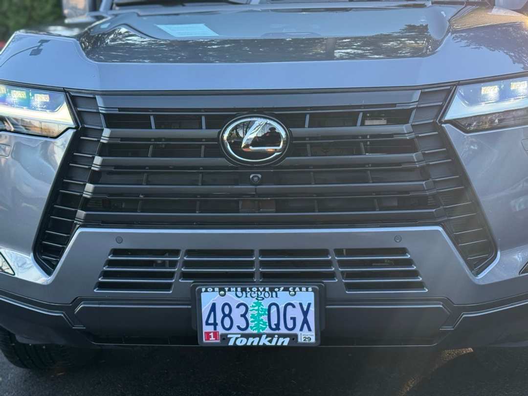 2024 Lexus GX 550 Luxury - Image 5