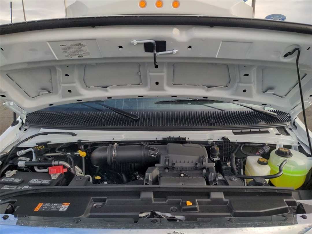 2024 Ford E-350sd Base - Image 26