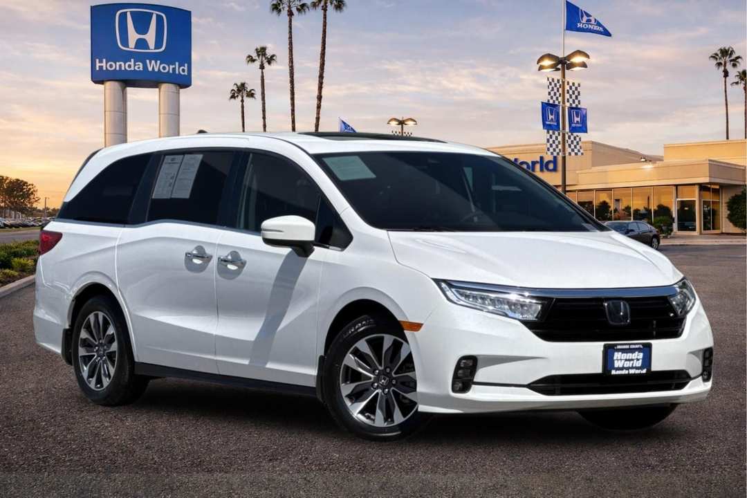 2023 Honda Odyssey EXL - Image 2