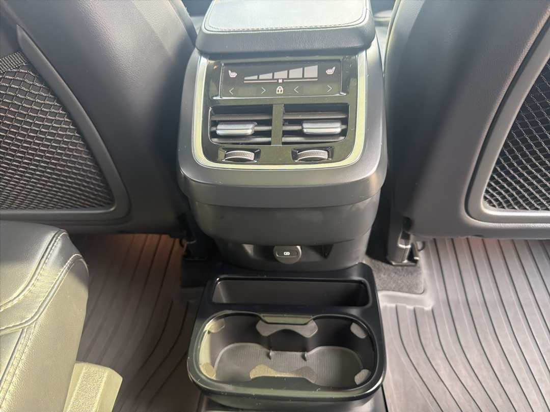 2022 Volvo Xc90 T6 Inscription - Image 25