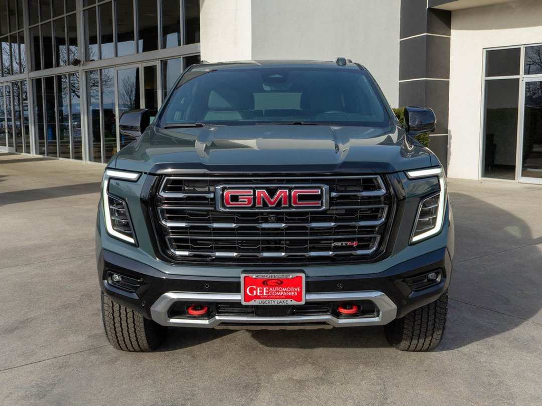 2026 GMC Yukon Xl AT4 - Image 2
