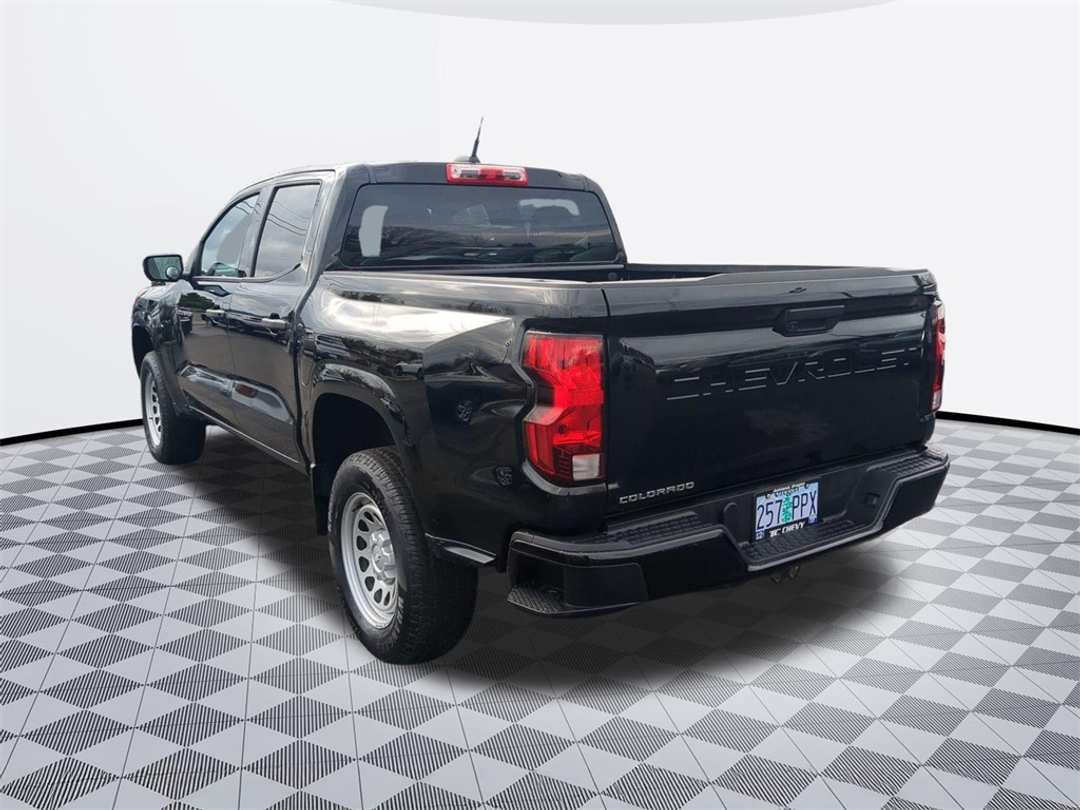 2023 Chevrolet Colorado Work - Image 4