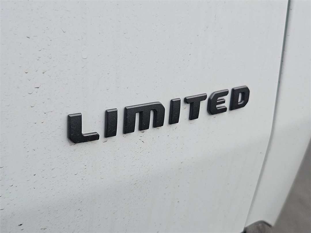 2026 Jeep Cherokee Laredo - Image 34