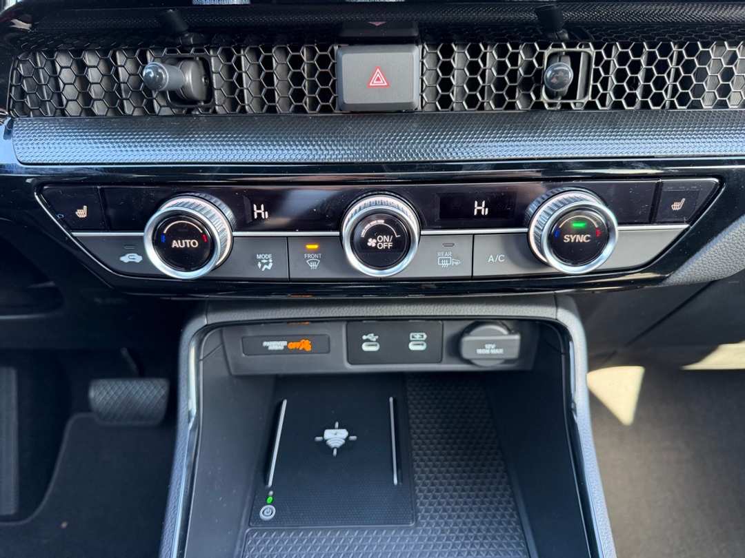 2026 Honda CR-V Sport Touring - Image 25