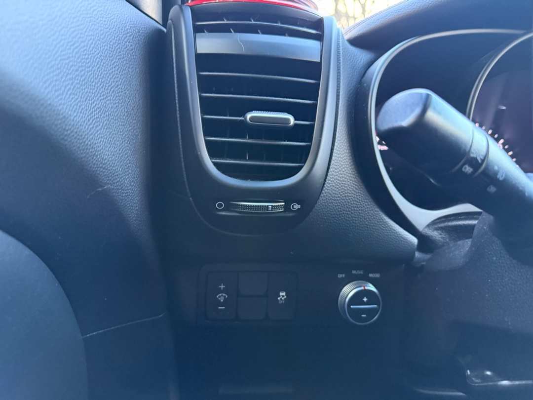 2016 Kia Soul Plus - Image 29