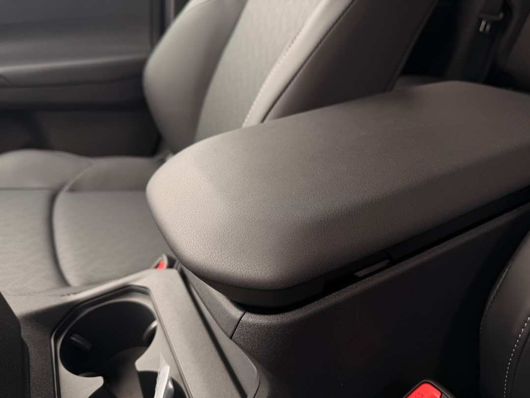 2026 Subaru Solterra Premium - Image 35